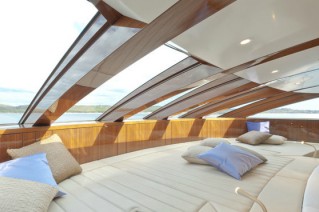 Mega yacht Smeralda providing maximum comfort